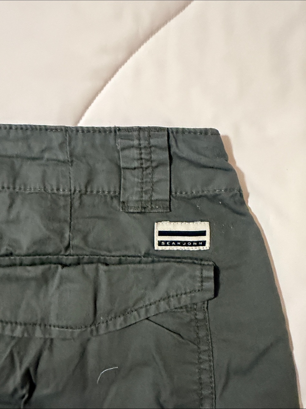 Sean John Dark Olive Cargo Shorts - Picture 3 of 5